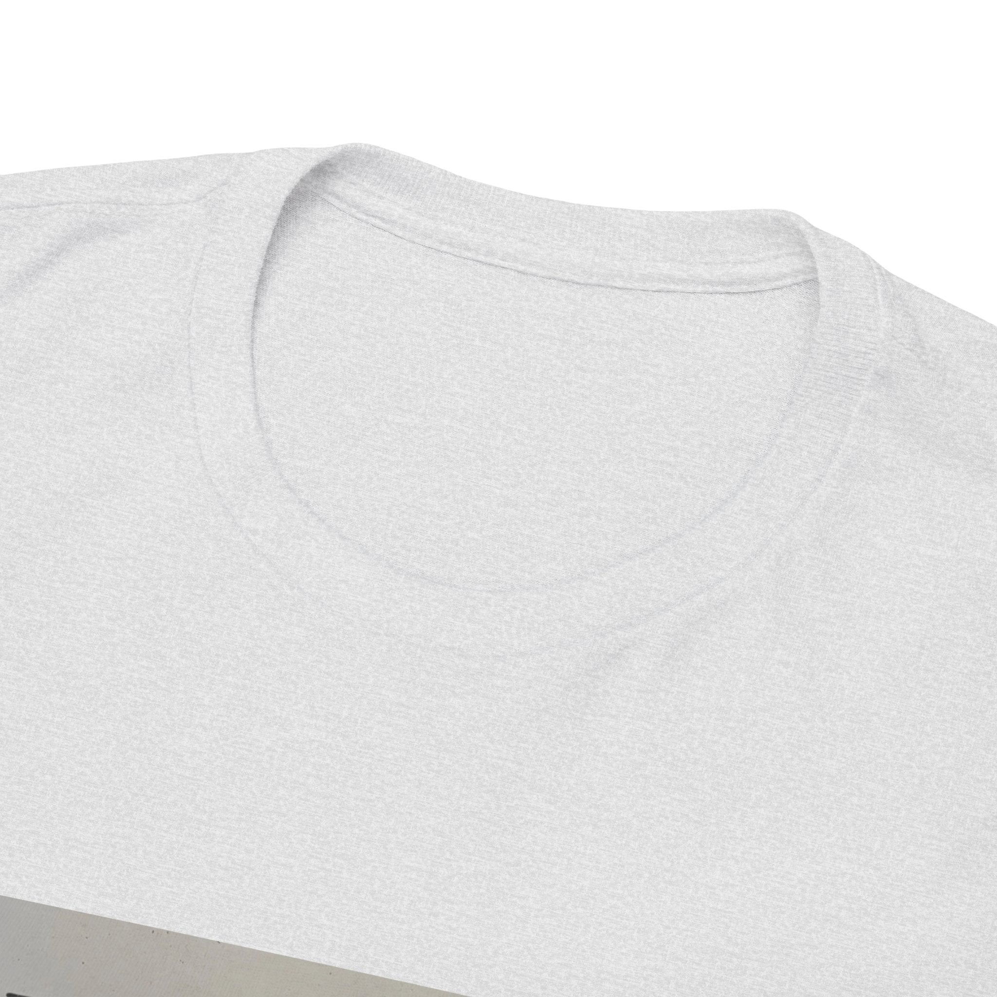 Hop ti mist Vintage Text Tee — Minimal German Phrase Shirt
